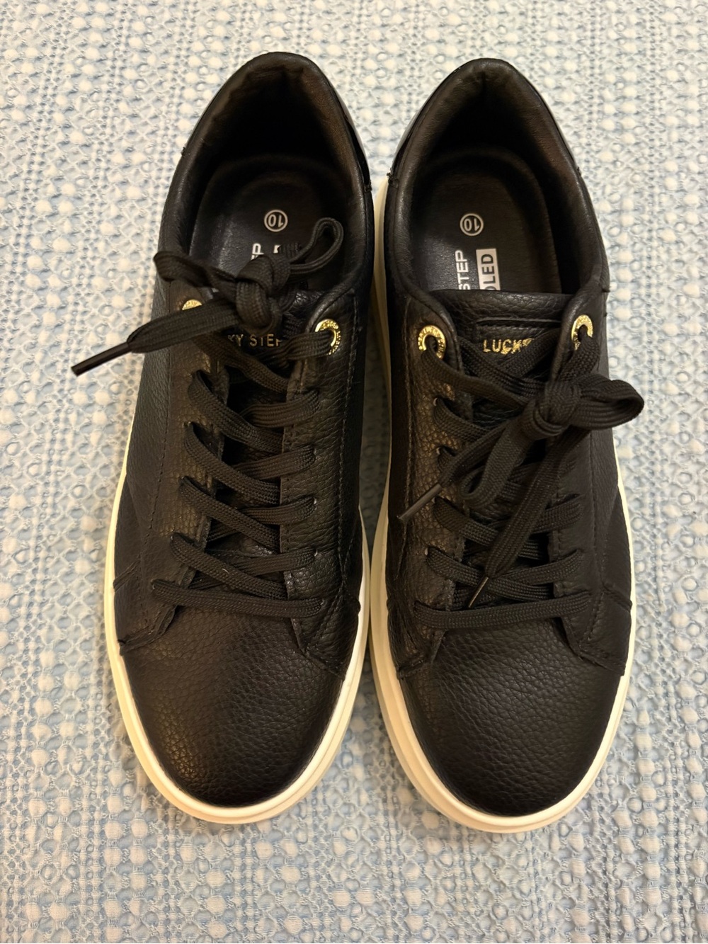 Lucky Step Black Leather Low-Top Women's Sneakers sz 10